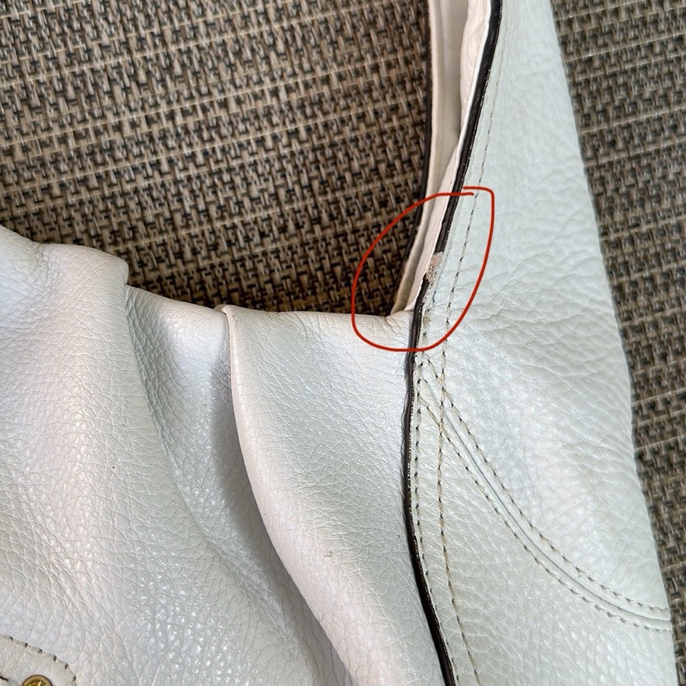b. Makowsky White Leather Handbag/Satchel - Picture 15 of 16